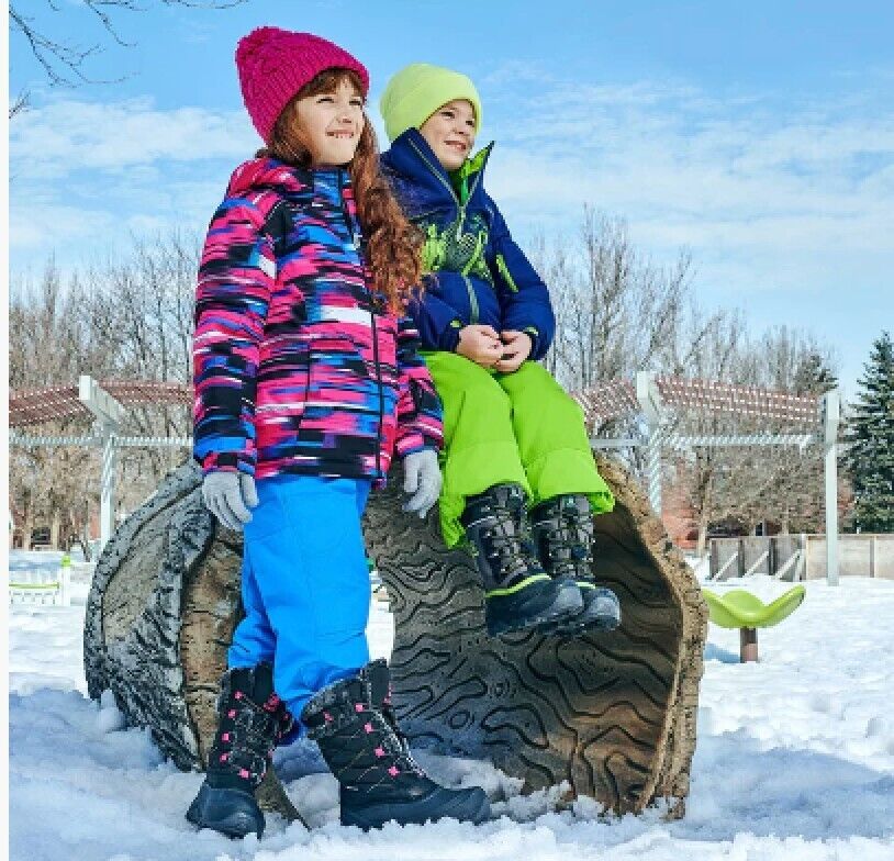 Kamik Boys The LUKE 4 Winter Boots for Kids & Youth -40C/F Rated - Made in Canada!