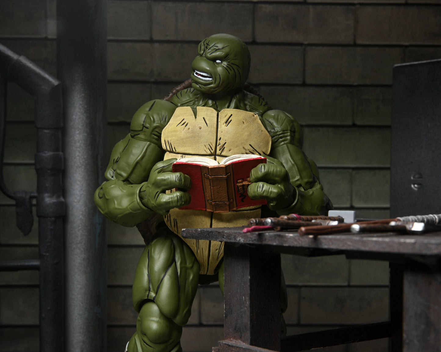 Teenage Mutant Ninja Turtles Battle Damaged Ronin - The Last Ronin