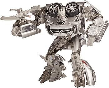 Transformers Studio Series 51 Deluxe Soundwave