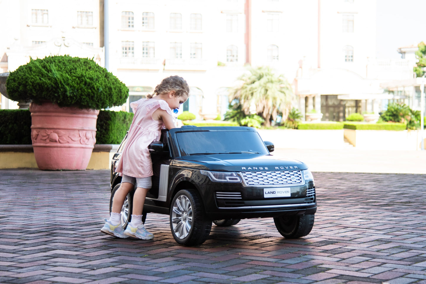 2026 Range Rover HSE 2 Seater 24V Kids Ride On Car With Remote Control DELUXE MODEL WITH LEATHER SEATS AND RUBBER TIRES