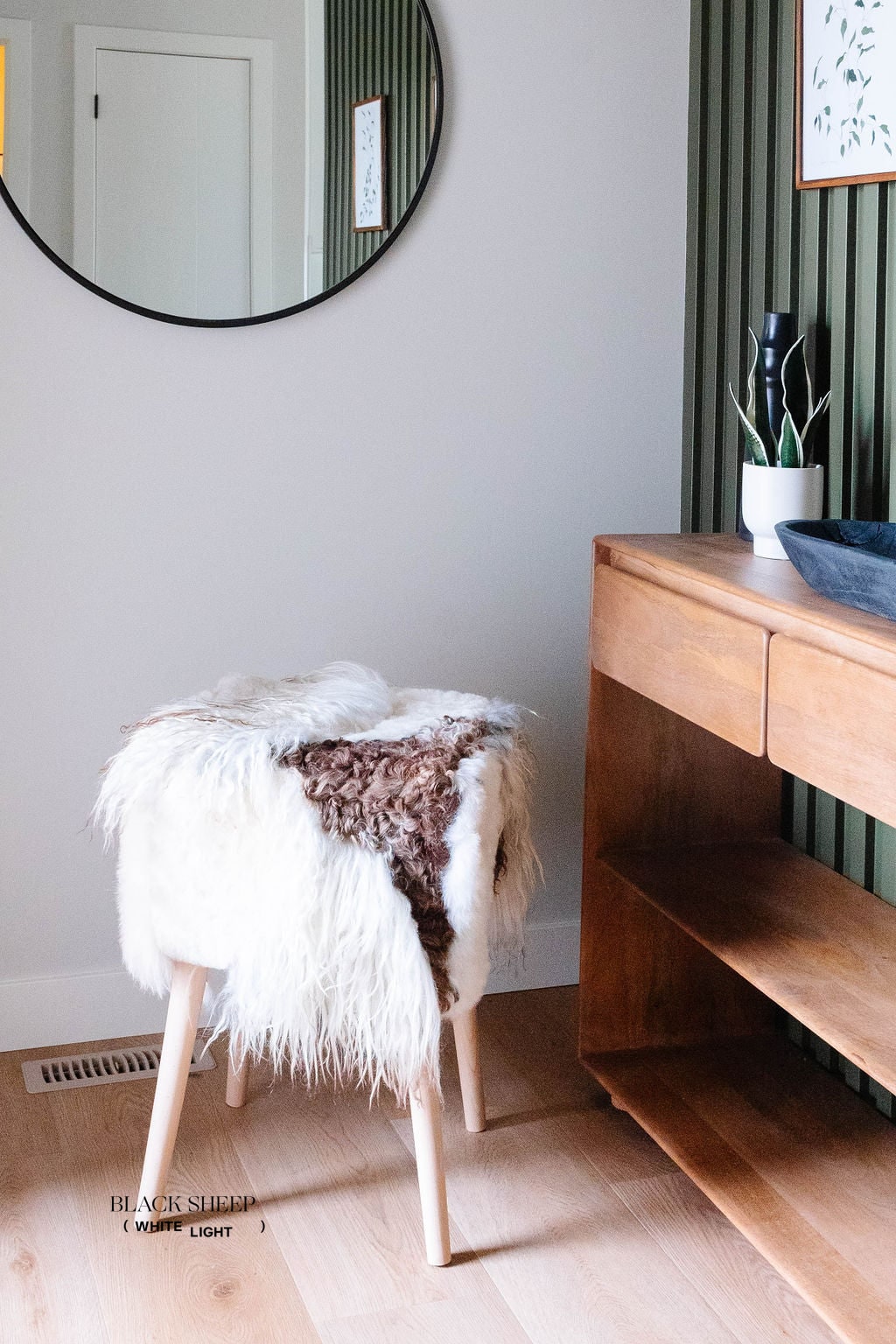 VANI - Mélange Sheepskin Stool, curly wool