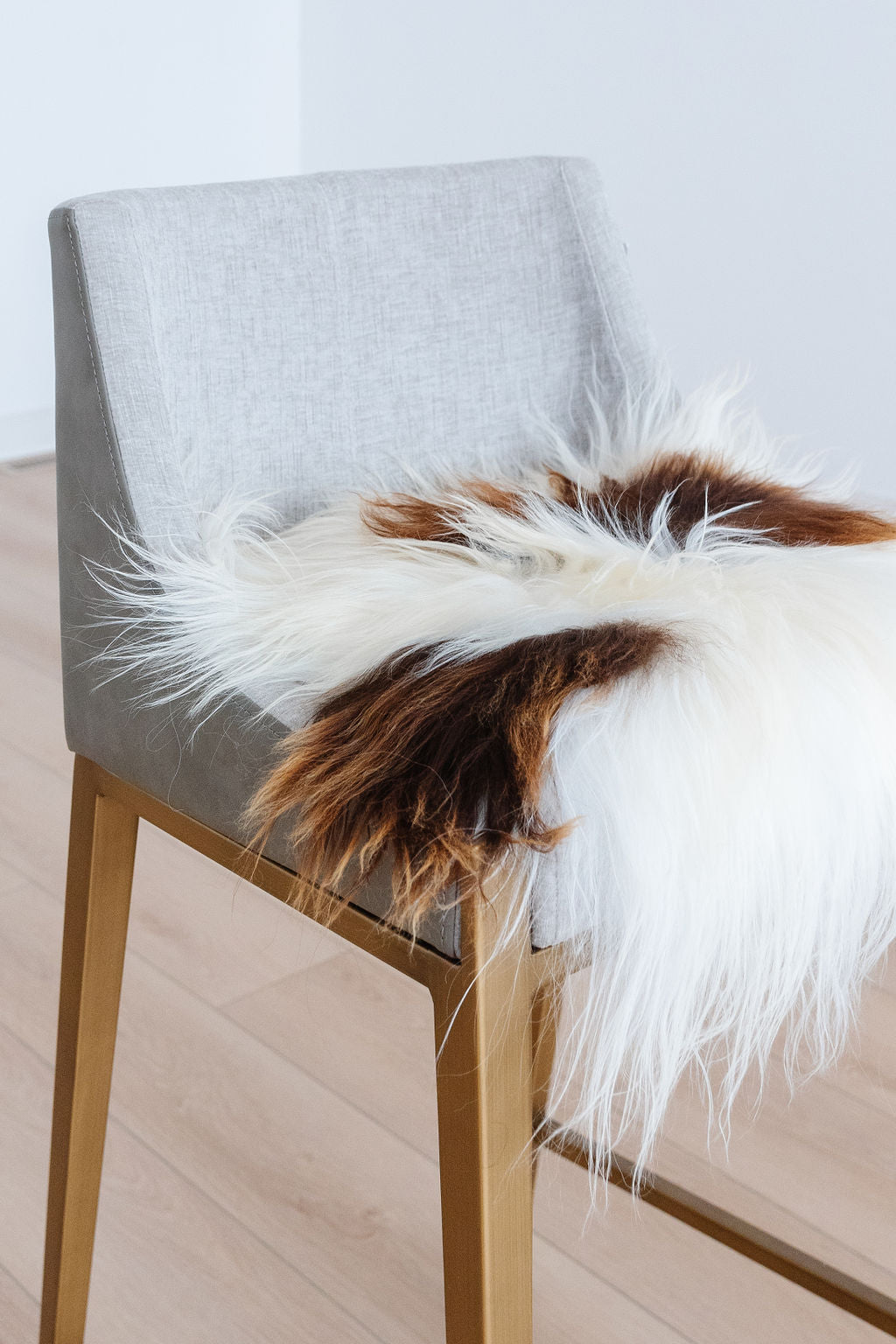 Brown Spotted Icelandic Sheepskin Chair Pad | Random