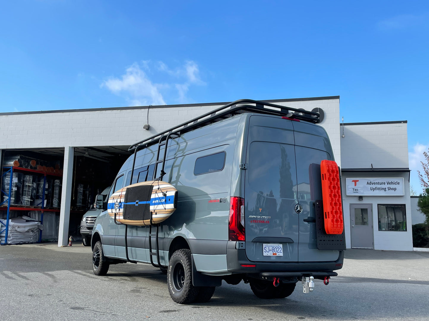 Aluminum Roof Rack For Mercedes Sprinter With Perforated Deck