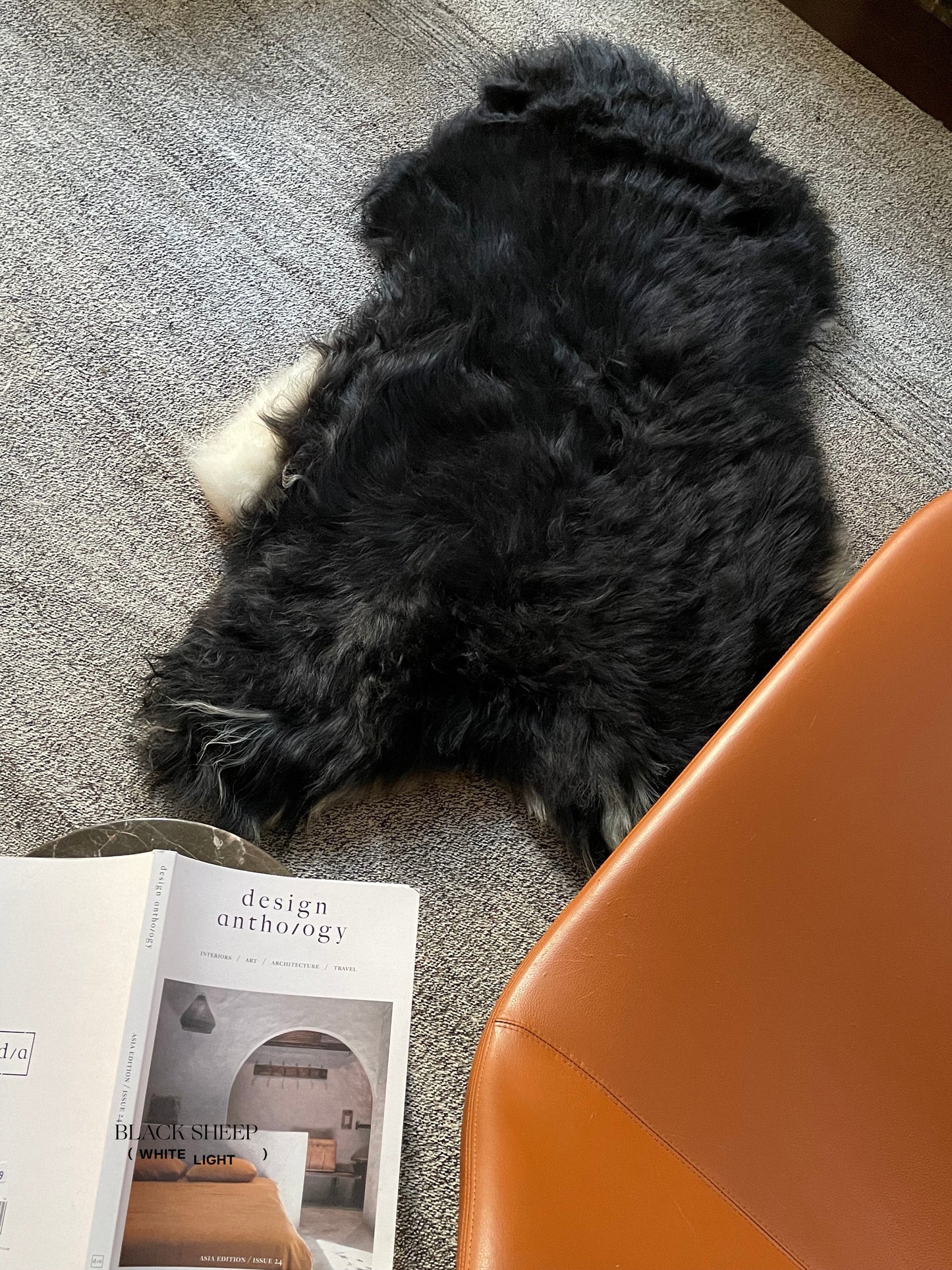 Spotted Icelandic Sheepskin | Maximal