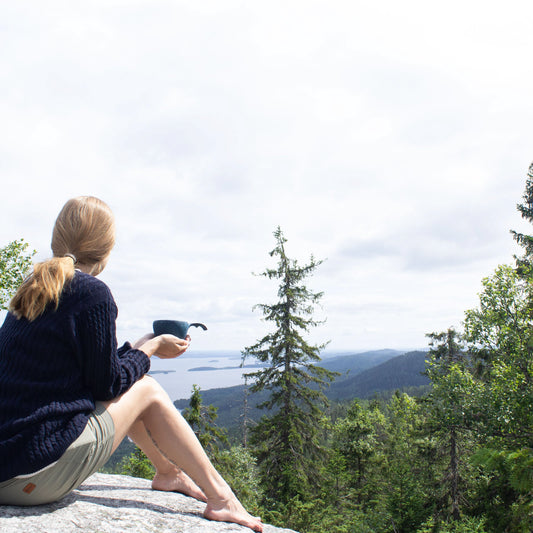 https://cdn.shopify.com/s/files/1/0813/4882/1276/files/Kupilka_cup_37_Blueberry_Koli_national_park.jpg?v=1750690095