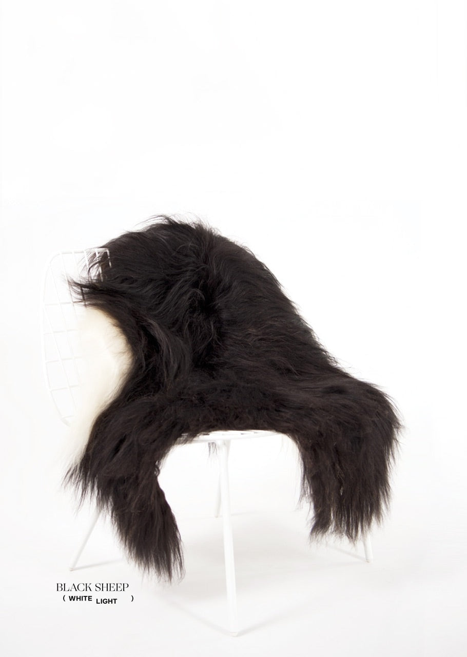 Spotted Icelandic Sheepskin | Maximal