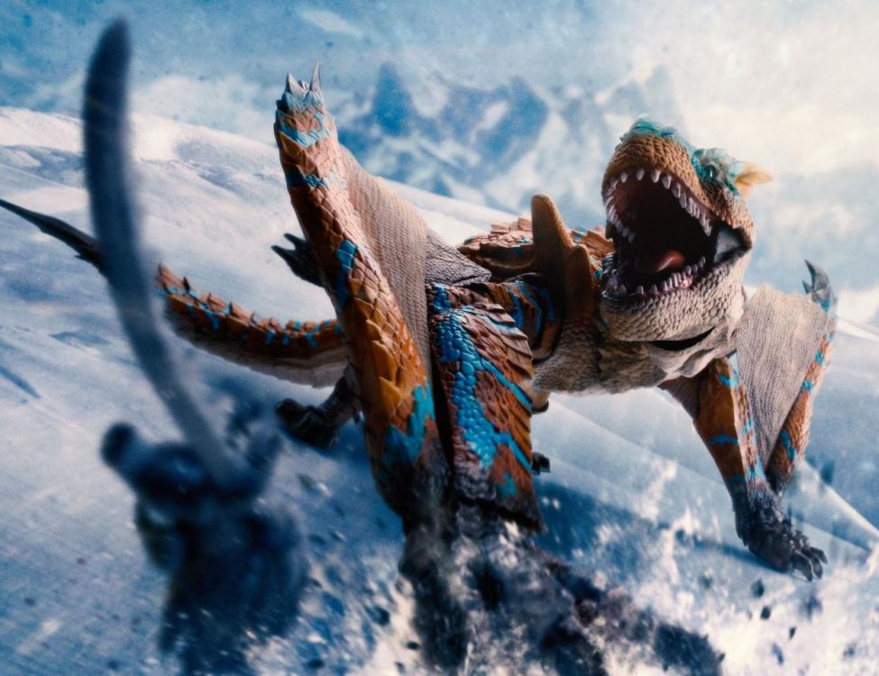 Bandai - Monster Hunter Rise S.H.MonsterArts Tigrex