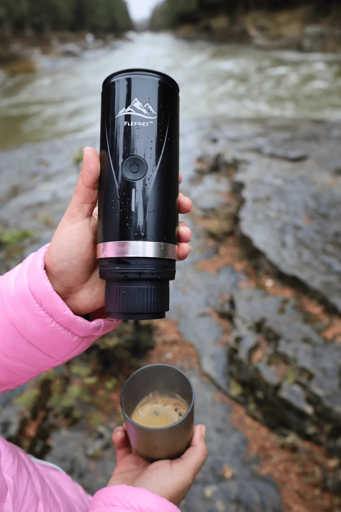 FlexiGet™ Portable Coffee Maker   –   Cordless, USB Rechargeable