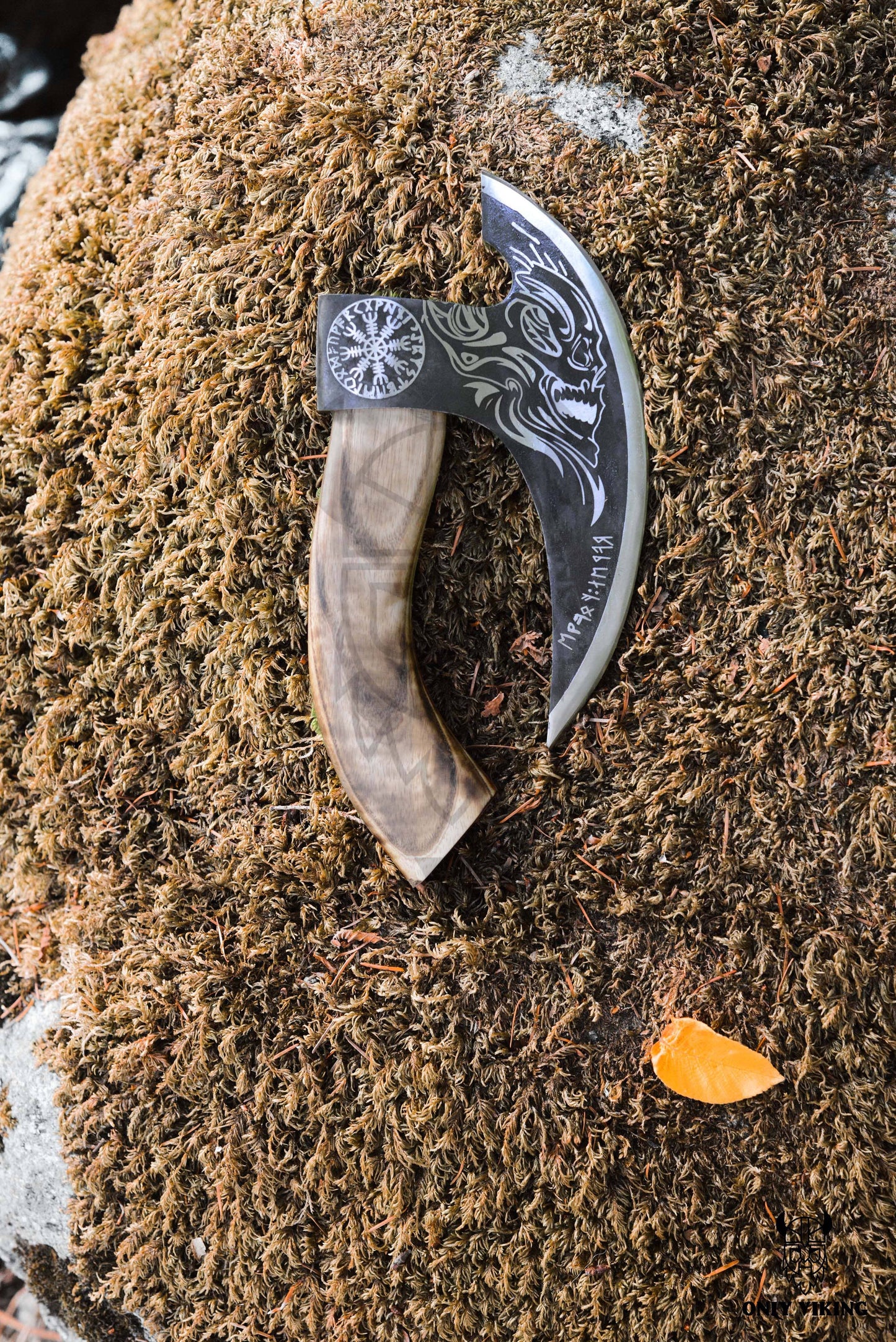 Pizza Cutter Axe & Leather Axe Sheath | OnlyViking