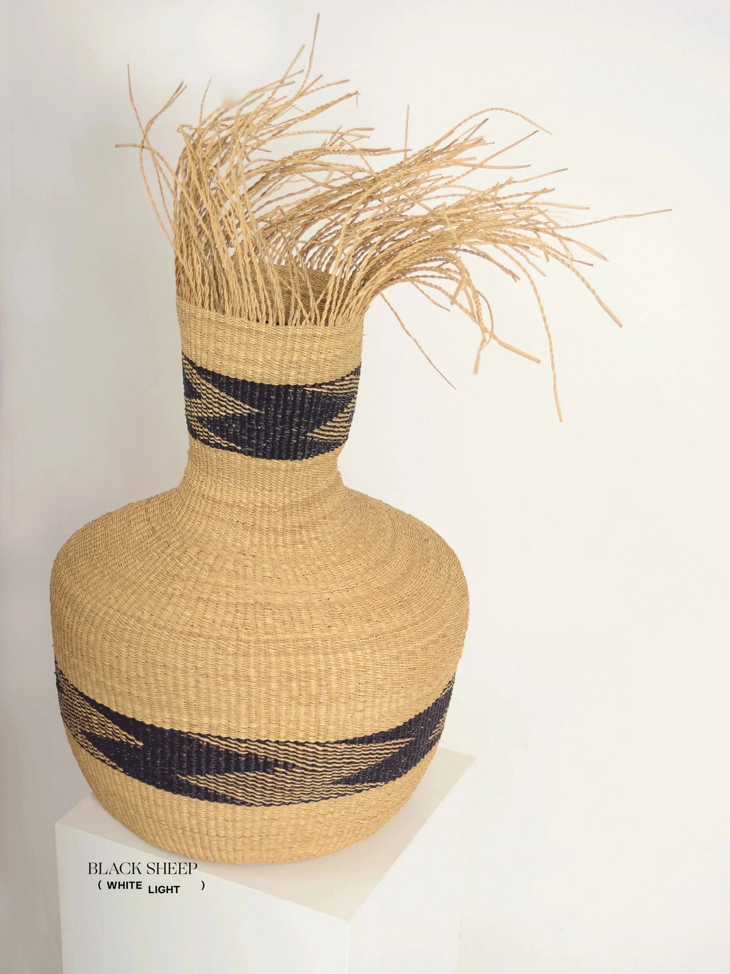 Large Ghana Bolga Basket 'Tisanie-Tia' NATURAL + BLACK