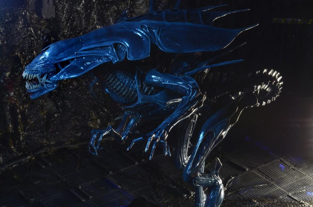 Aliens Xenomorph Queen Deluxe Action Figure