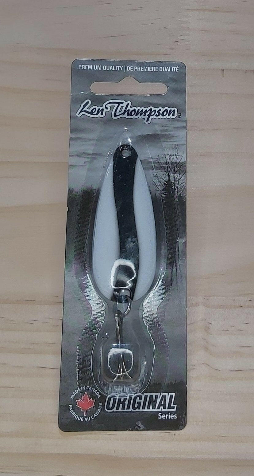 🍁Len Thompson Black & White Spoons