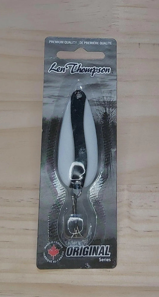 🍁Len Thompson Black & White Spoons