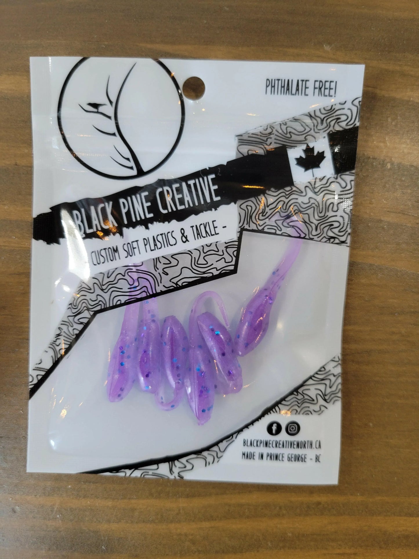 🍁Black Pine Creative 1-1/2" Basic Minnow 6/pk