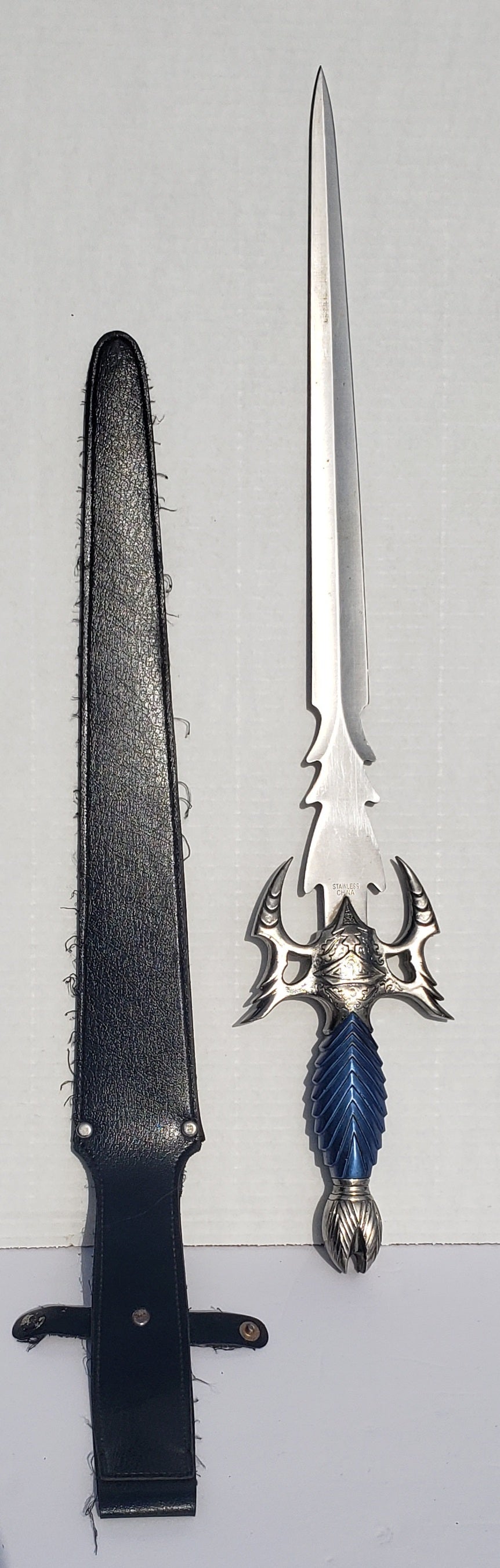 Genuine Real Authentic SCA Renaissance Swards Sword Cutlass Katana with Black Faux Leather Sheath Scabbard