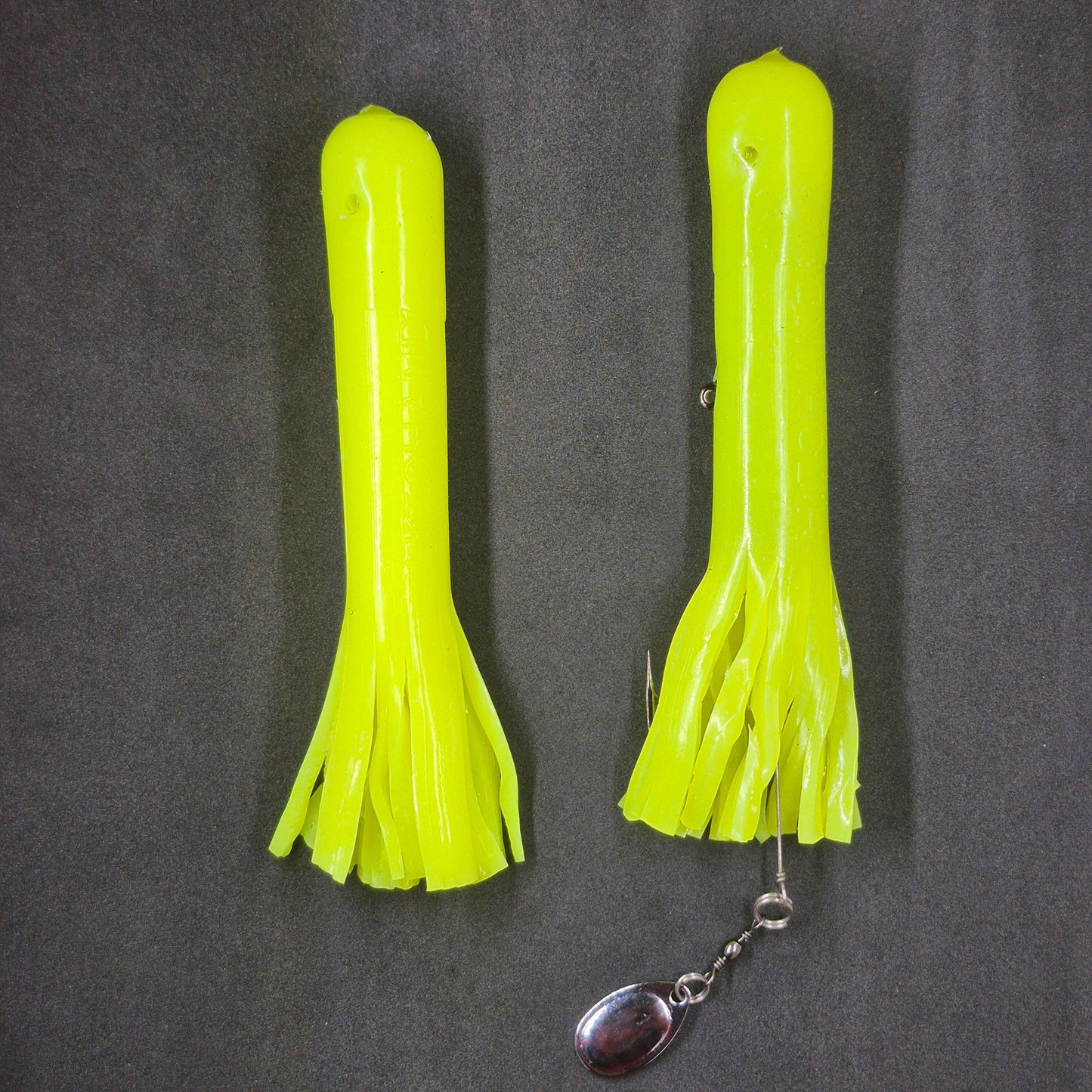 🍁Hitch & Fish 5" Glow Rattle Laker Tube Jigs 2oz