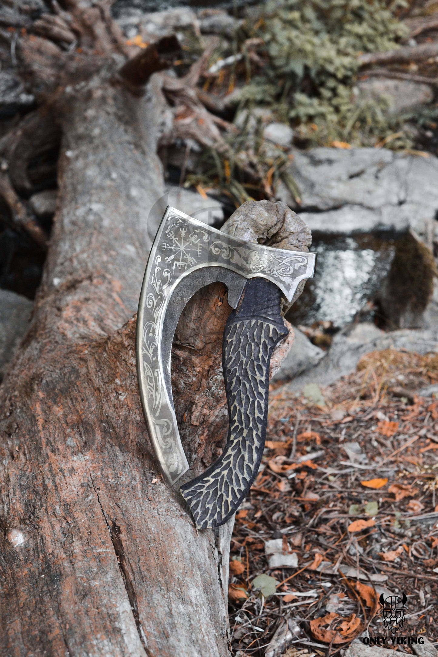 Pizza Cutter Axe & Leather Axe Sheath | OnlyViking