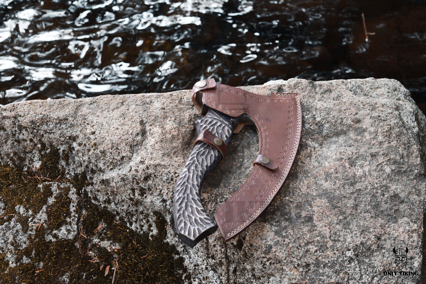 Pizza Cutter Axe & Leather Axe Sheath | OnlyViking