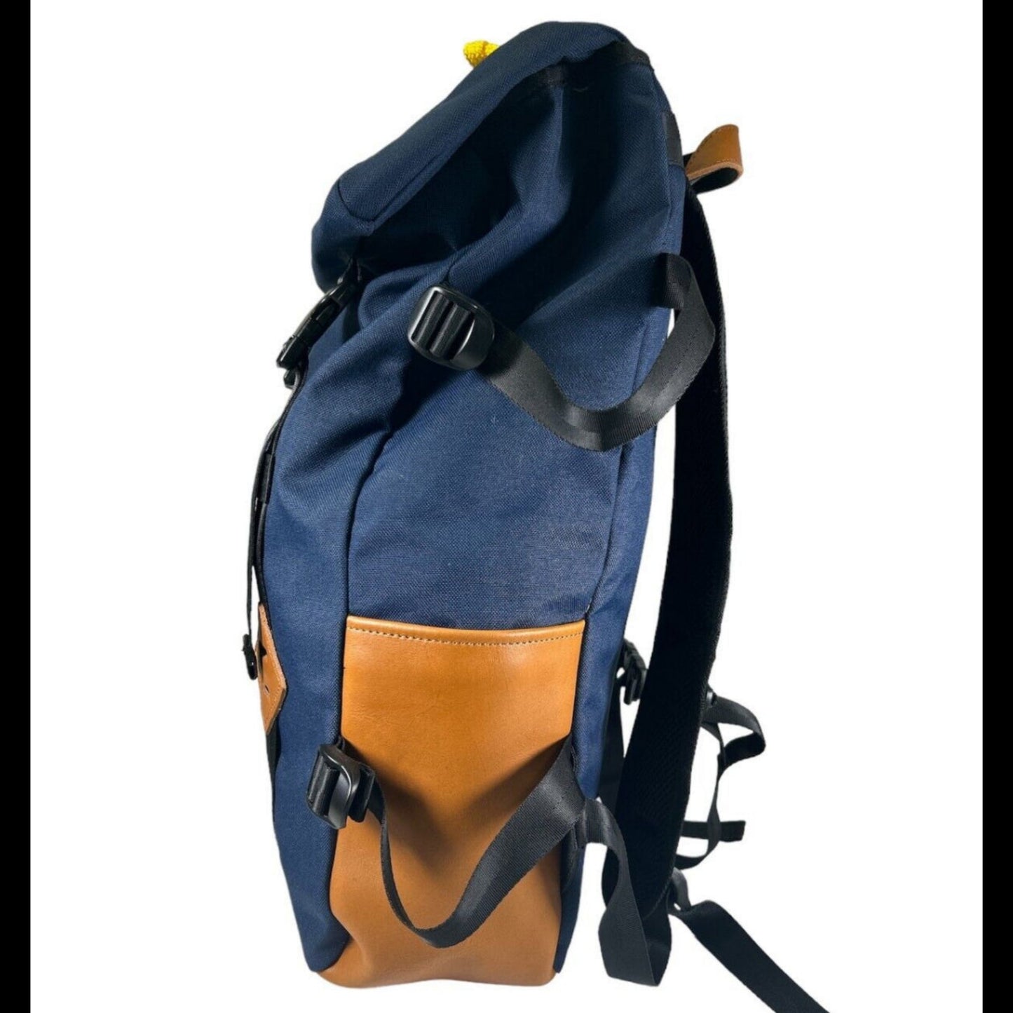 Europe Bound Kettle Sack with Laptop Sleeve 45L Capacity