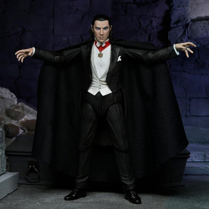 Universal Monsters – 7" Scale Action Figure - Ultimate Dracula - Transylvania