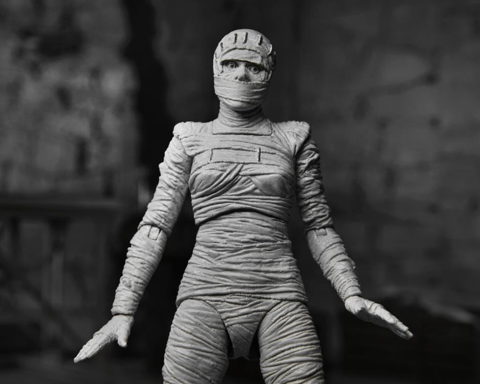 Universal Monsters Ultimate Bride of Frankenstein (Black & White)