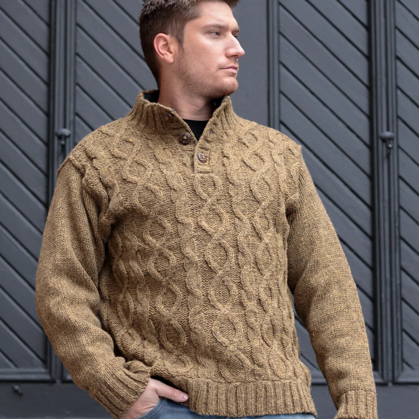 Lost Horizons Men's Connery Wool Sweaters Size Medium - Handmade in Nepal!