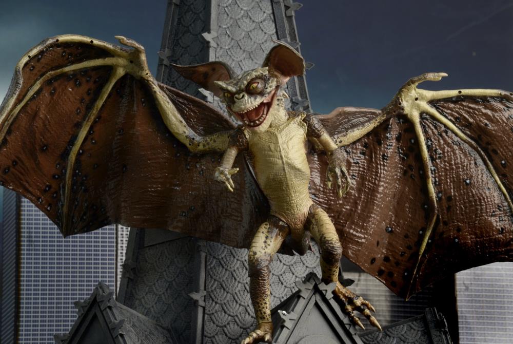 Gremlins 2 Bat Gremlin Deluxe Figure