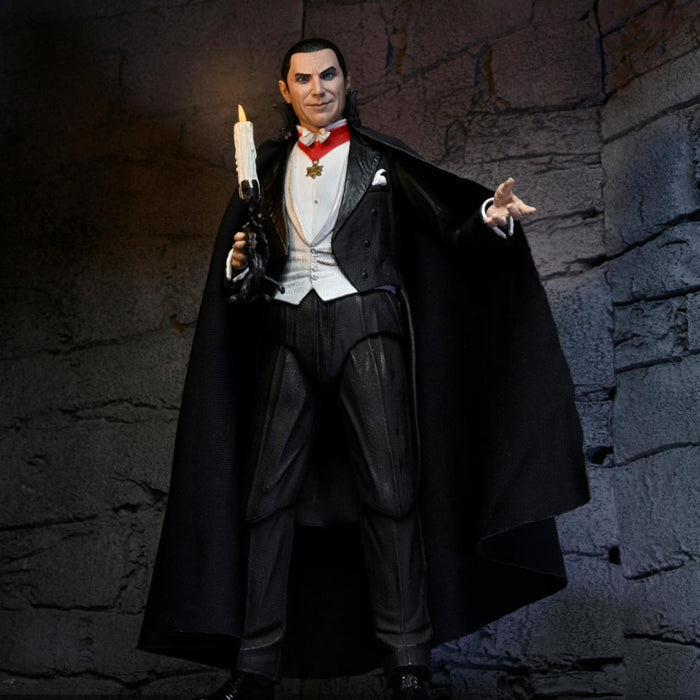 Universal Monsters – 7" Scale Action Figure - Ultimate Dracula - Transylvania