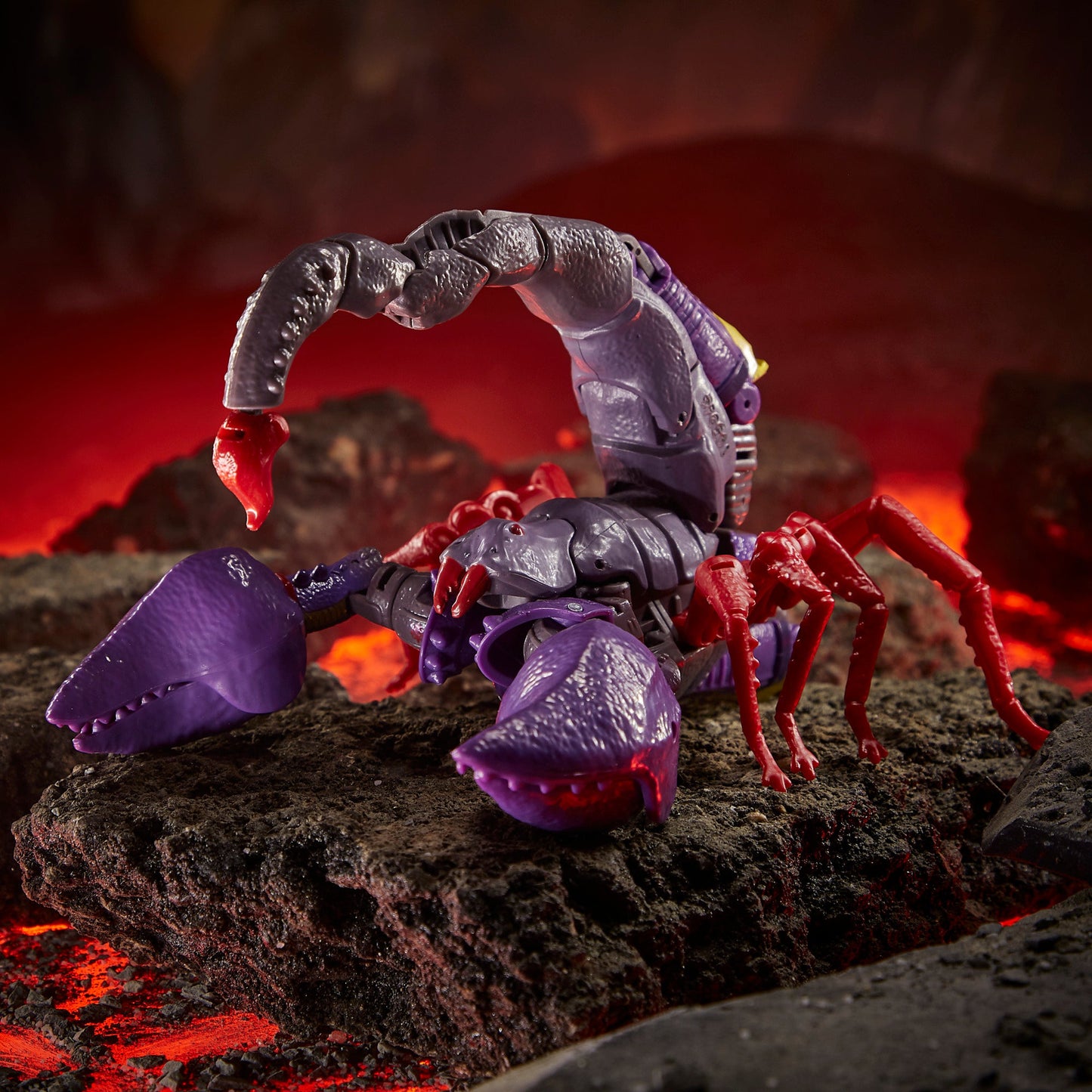 Transformers Toys Generations War for Cybertron: Kingdom Deluxe WFC-K23 Predacon Scorponok