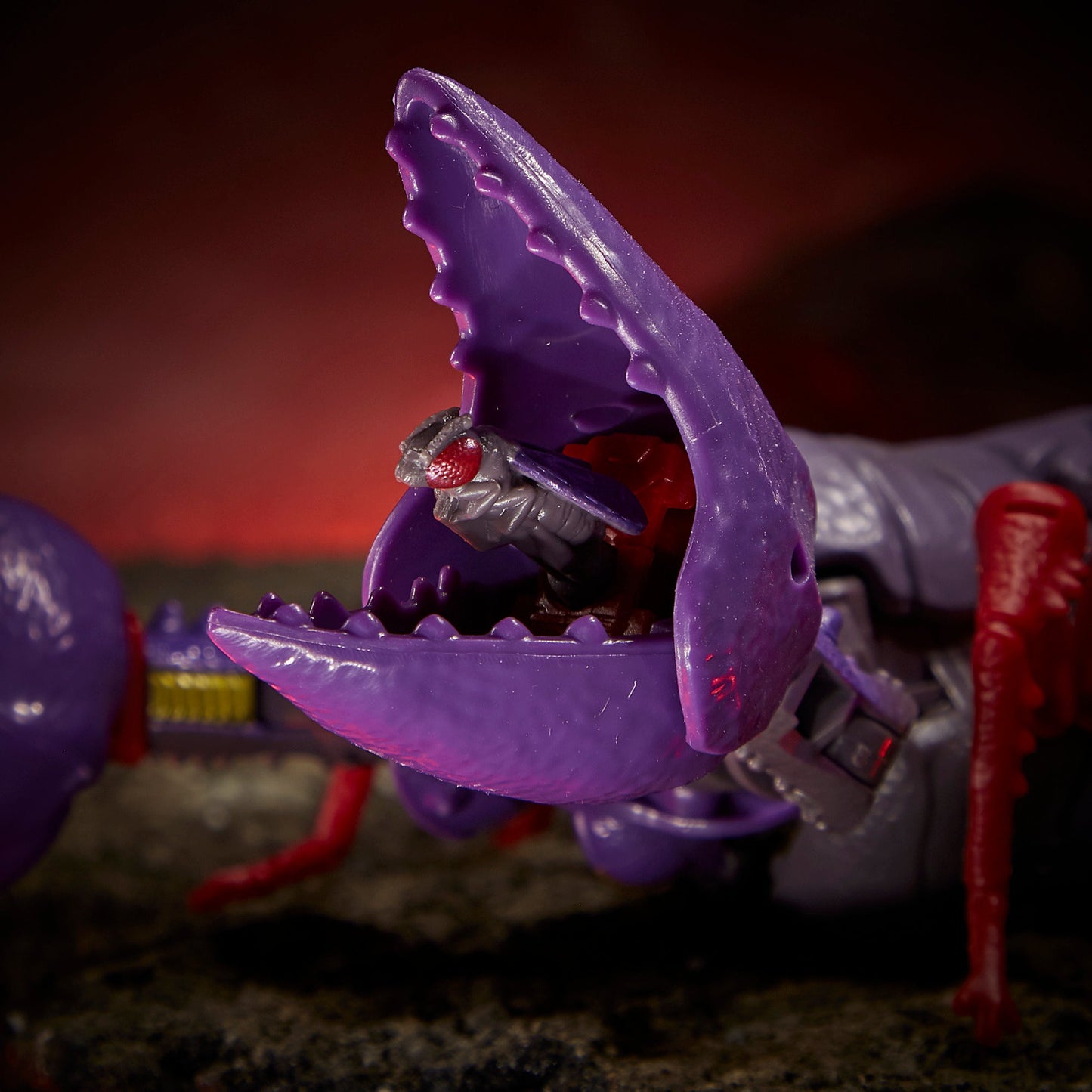Transformers Toys Generations War for Cybertron: Kingdom Deluxe WFC-K23 Predacon Scorponok
