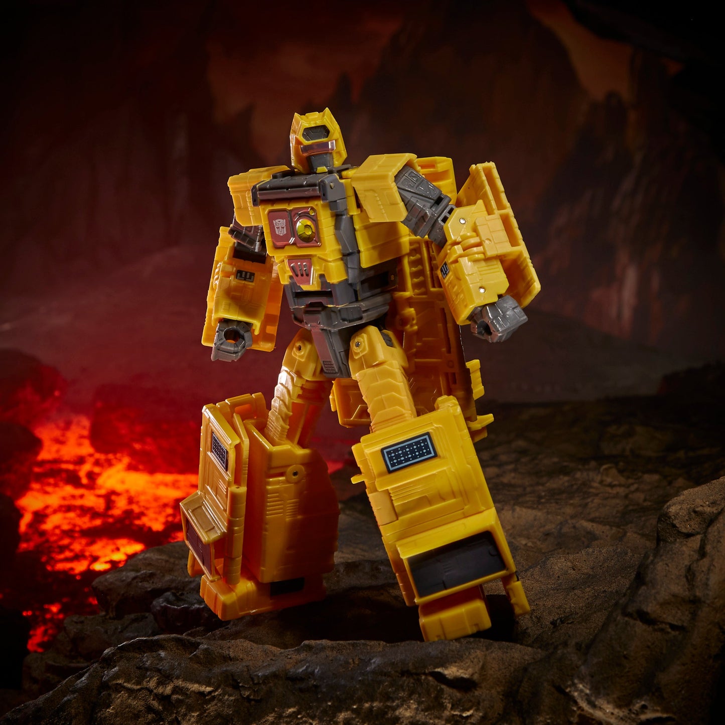 Transformers Toys Generations War for Cybertron: Kingdom Titan WFC-K30 Autobot Ark