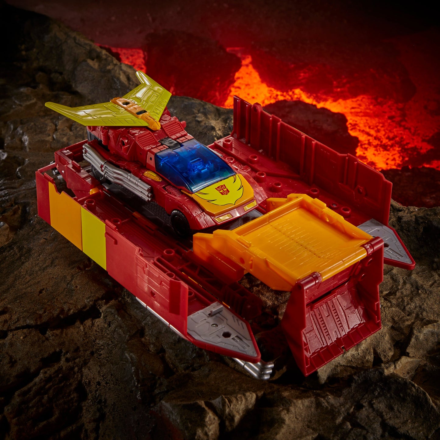 Transformers Toys Generations War for Cybertron: Kingdom Commander WFC-K29 Rodimus Prime with Trailer Action Figure,