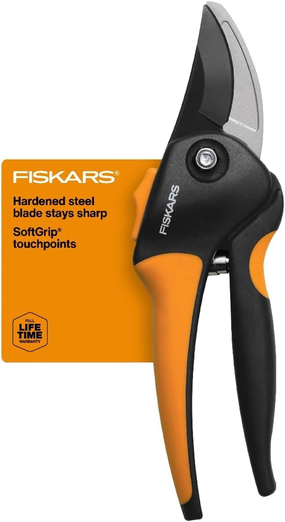 Fiskars Bypass Pruning Shears, Branch Cutter with 5/8" Cut Capacity, Garden Shears with Sharp Steel Blade, Rust Resistant, Ergonomic Pruners with Comfort Handle and Safety Lock, Gardening Hand Tools 🍁 All In One Marketplace Canada