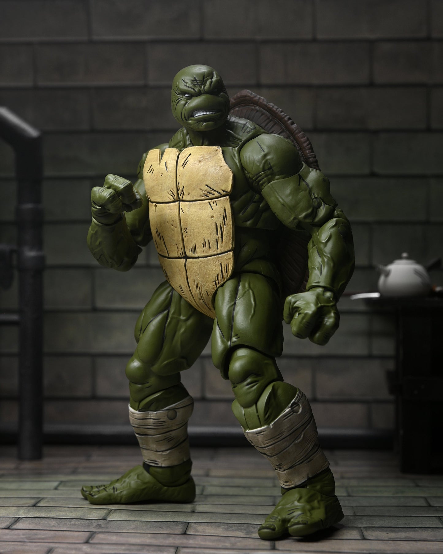 Teenage Mutant Ninja Turtles Battle Damaged Ronin - The Last Ronin