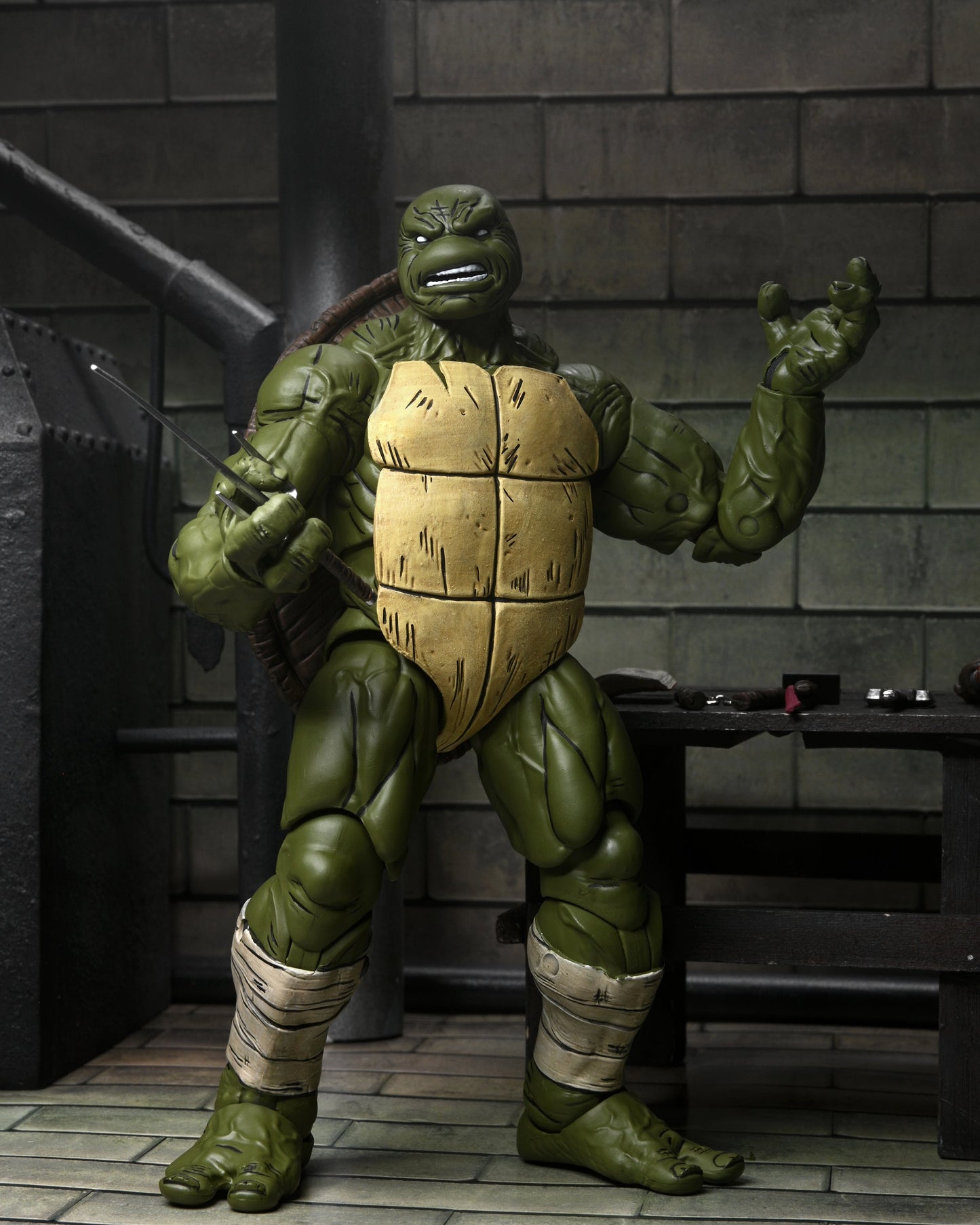 Teenage Mutant Ninja Turtles Battle Damaged Ronin - The Last Ronin