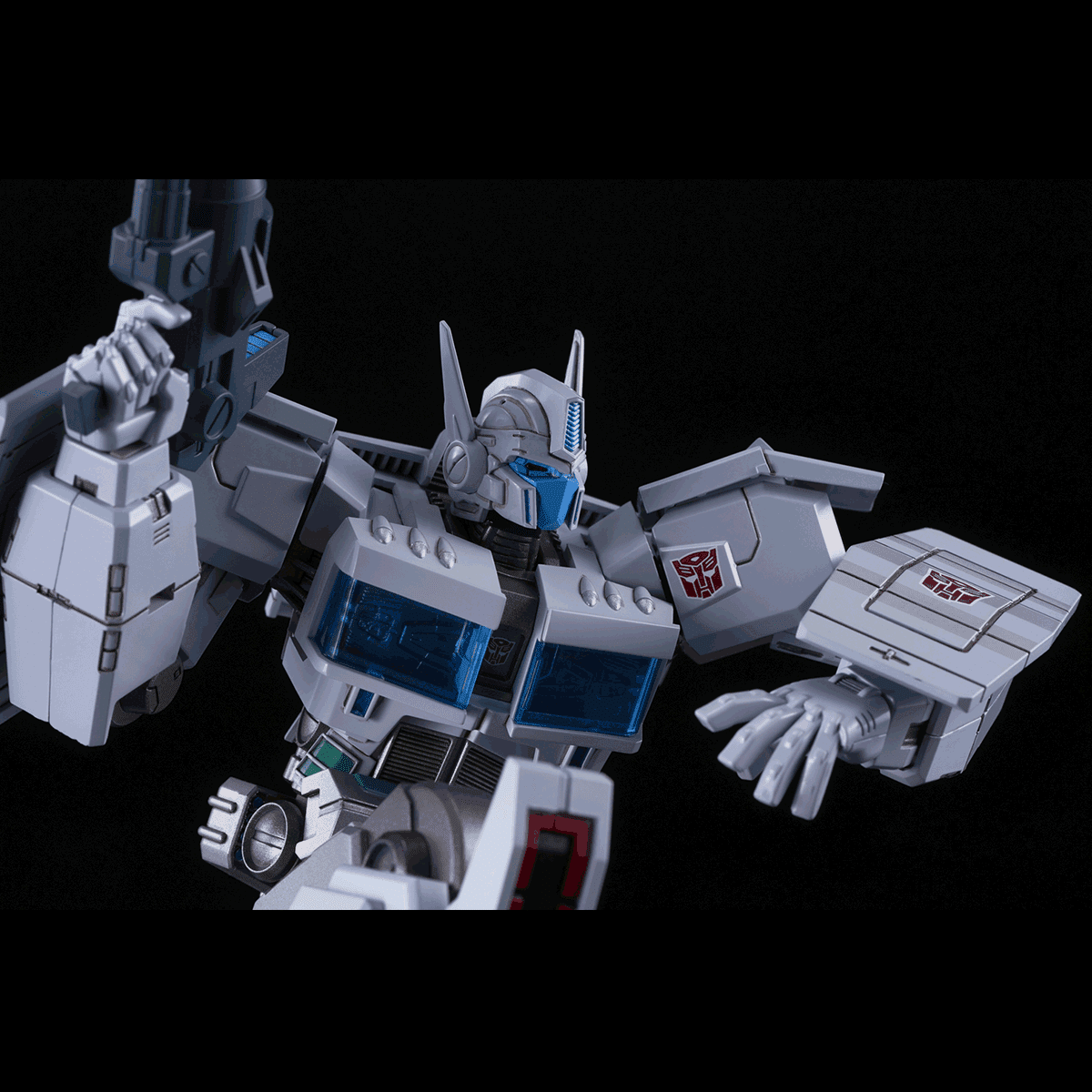 Flame Toys Furai Ultra Magnus (IDW Ver.) - Transformers