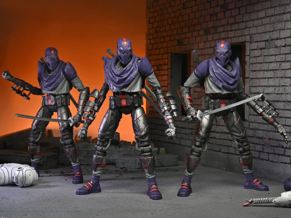 Neca - Teenage Mutant Ninja Turtles: The Last Ronin Ultimate Foot Bot