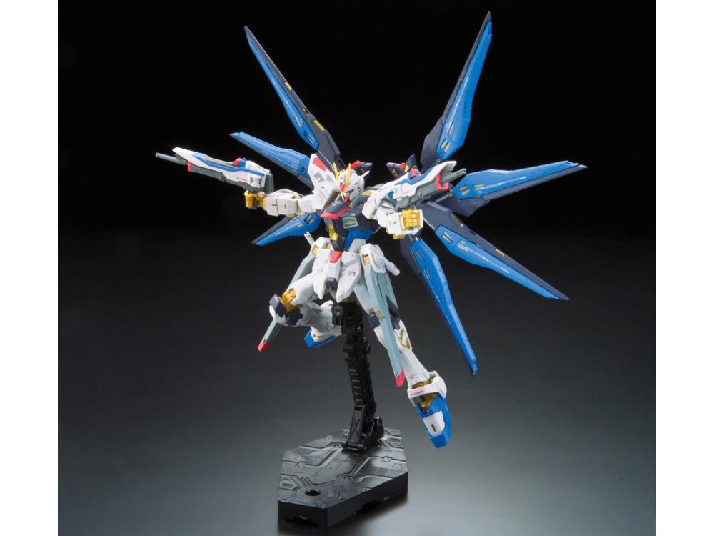 RG Strike Freedom Gundam 1/144 - ZGMF-X20A