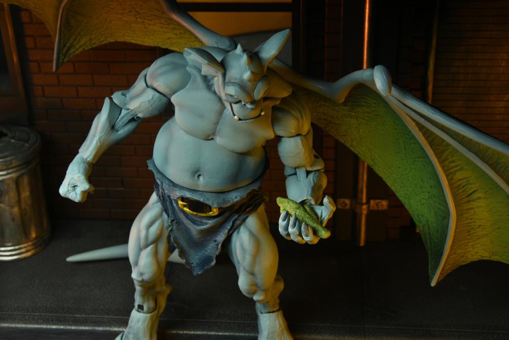 Neca - Disney's Gargoyles Ultimate -  Broadway (Sub-Standard Packaging)