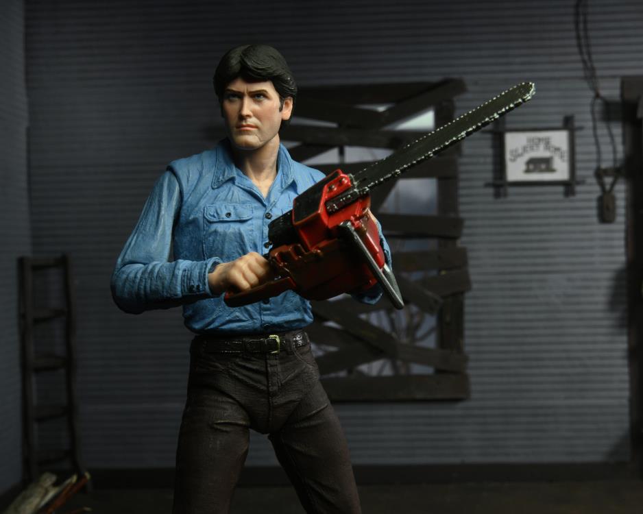 The Evil Dead 40th Anniversary Ultimate Ash Williams Figure (substandard packaging)