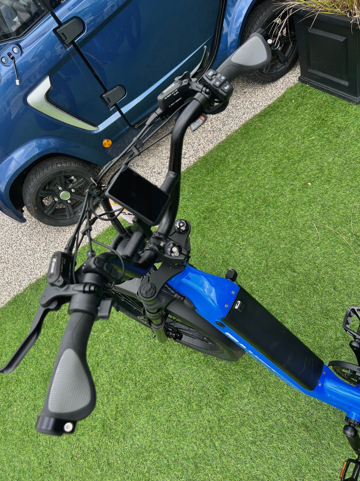 2025 Taubik PIVOT Electric Trike