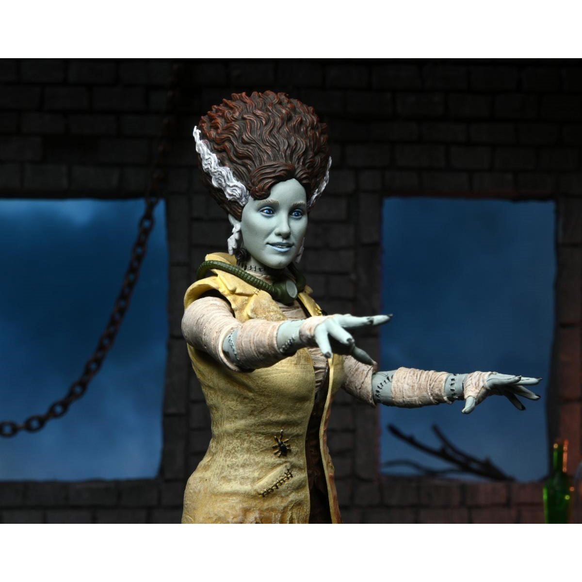 Neca - Ultimate April O Neil as Bride of Frankenstein - Judith Hoag