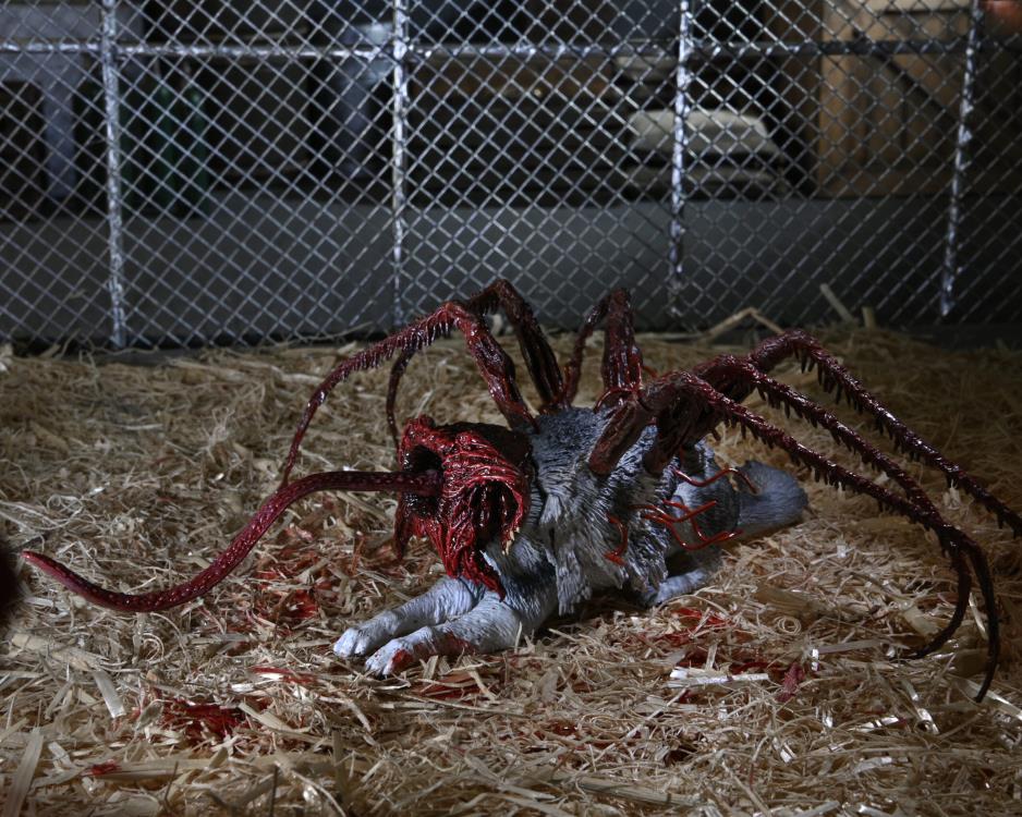 The Thing Ultimate Dog Creature Set