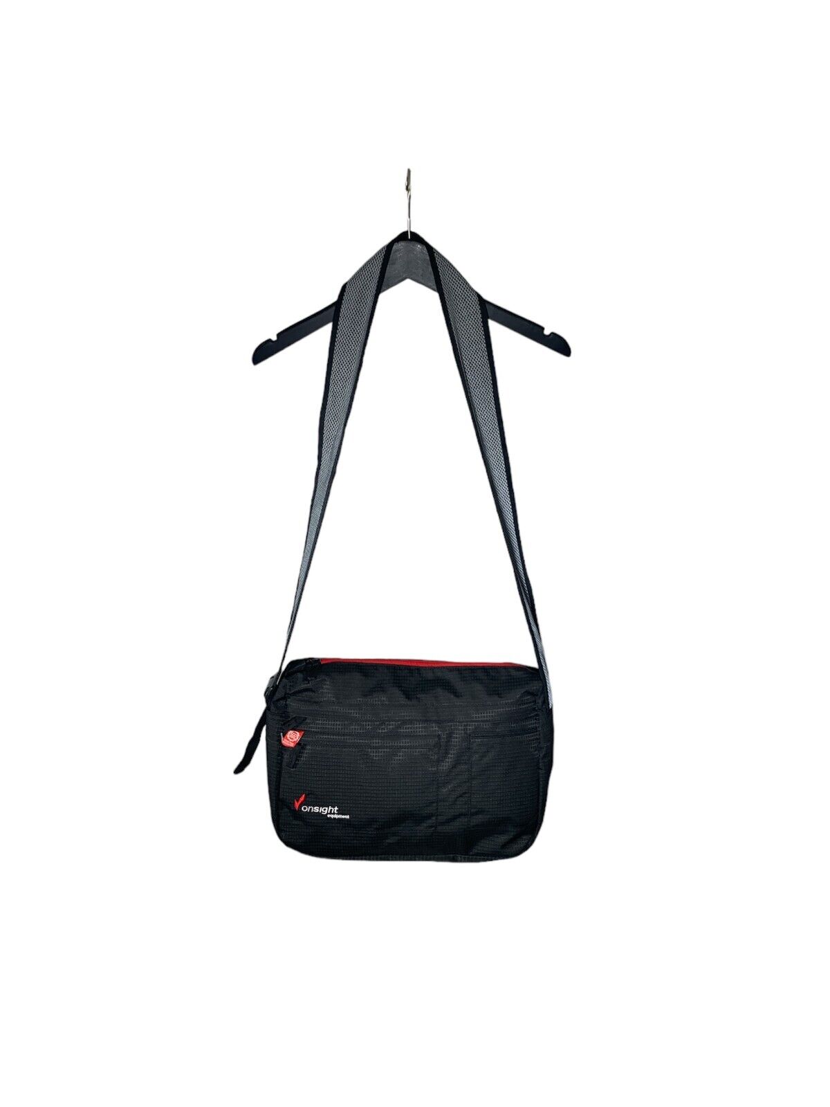 Onsight 15L Messenger Bag
