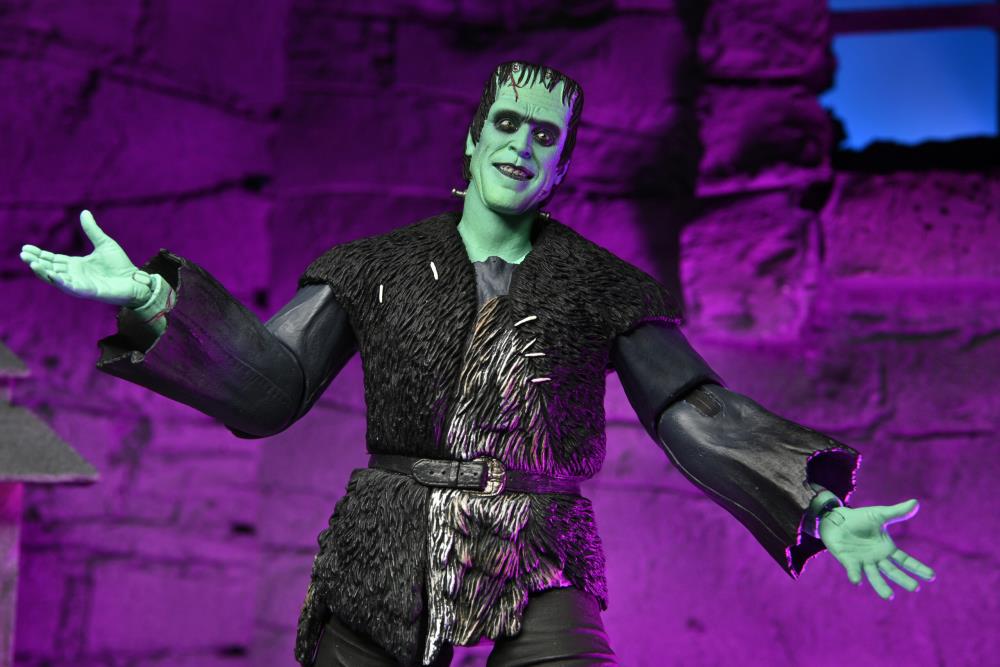 Neca - Rob Zombie's The Munsters Ultimate Herman Munster Action Figure