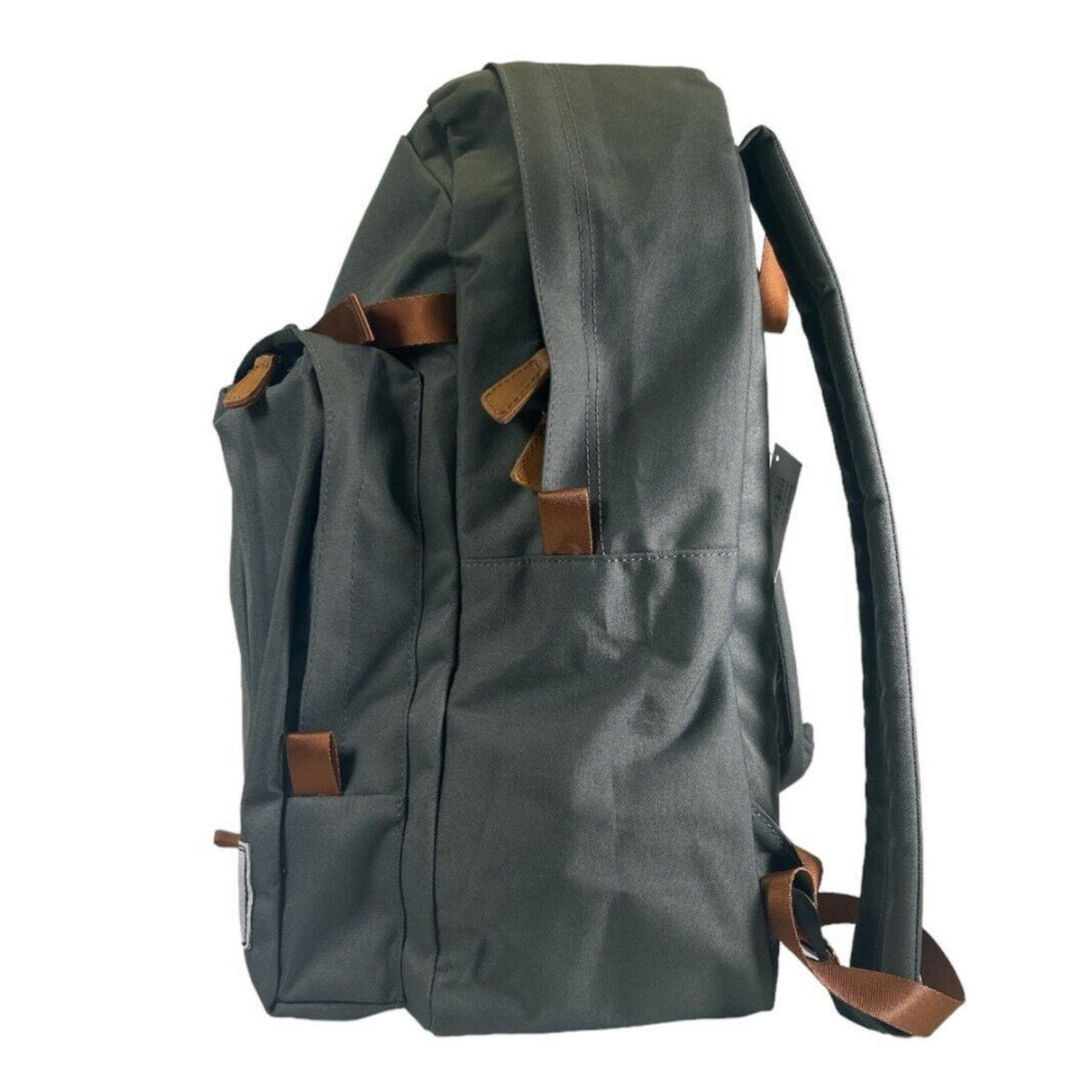 Europe Bound Day Hiker 32 L Day Pack for Urban and Outdoor Adventures
