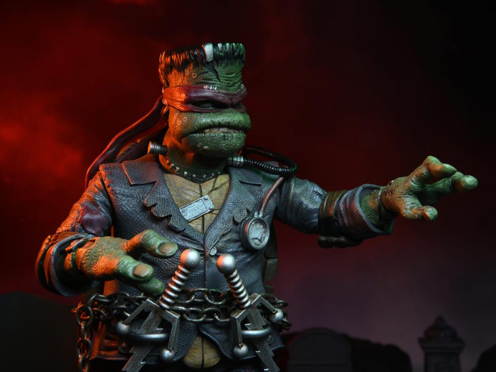 Universal Monsters x Teenage Mutant Ninja Turtles Ultimate Raphael as Frankenstein's Monster ( substanard packaging)
