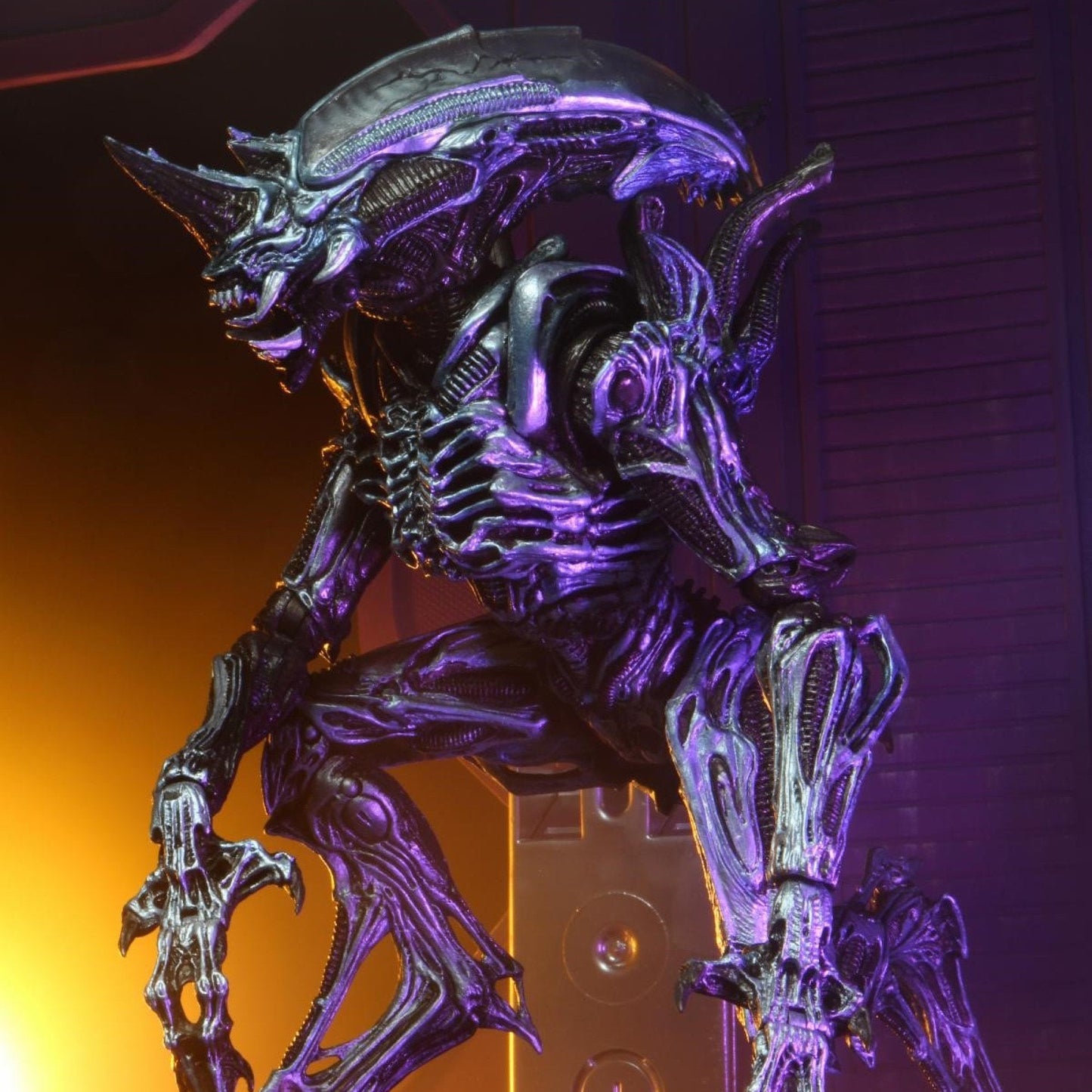 Aliens Ultimate Rhino Alien Figure ( blue/silver)