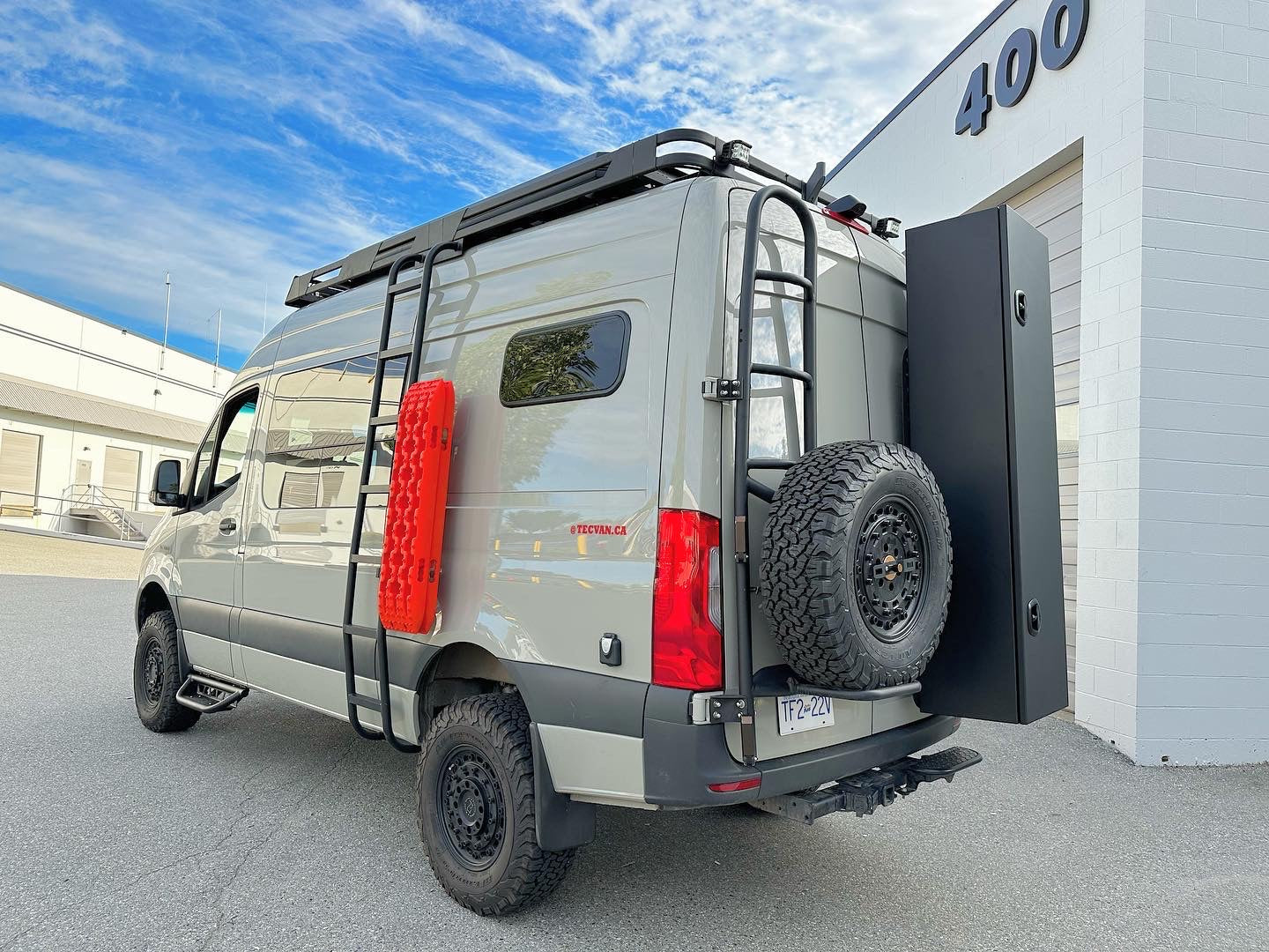 Trenta Aluminum Camper Van Ski & Multisport Storage Box