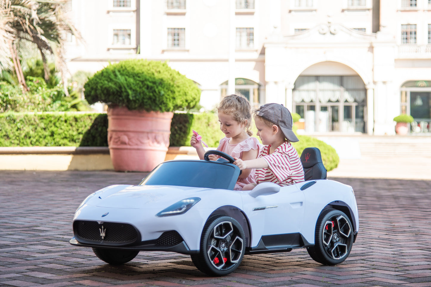 2026 24V Maserati MC20 4X4 2 Seater DELUXE Kids Ride On Car
